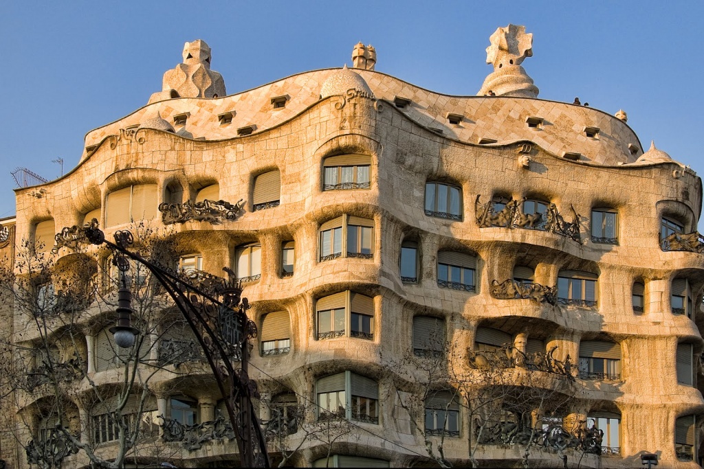 La-Pedrera-Barcelona11.jpg La-Pedrera-Barcelona11.jpg