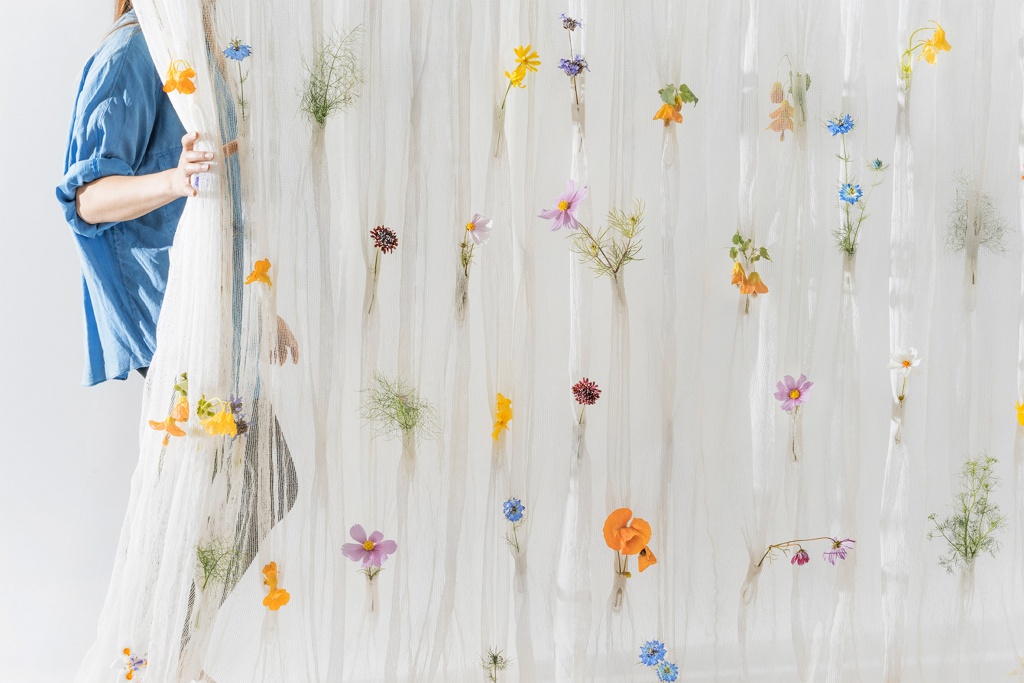 draped-flowers-curtain-ume-studio_dezeen_2364_col_5.jpg