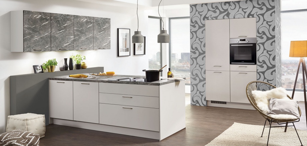 338_touch.jpg 338_touch.jpg